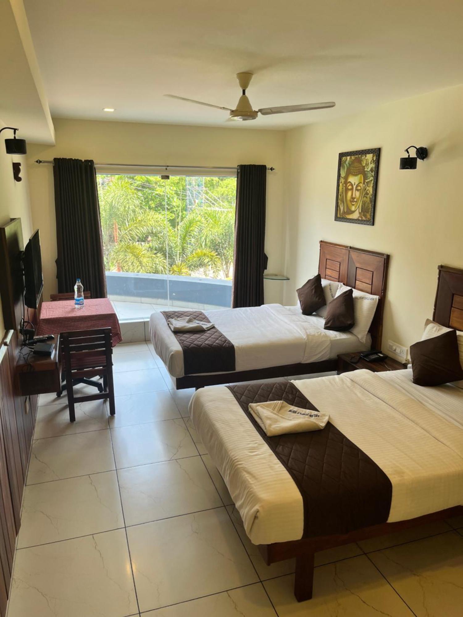 Hotel Velan Temple View à Palni Extérieur photo